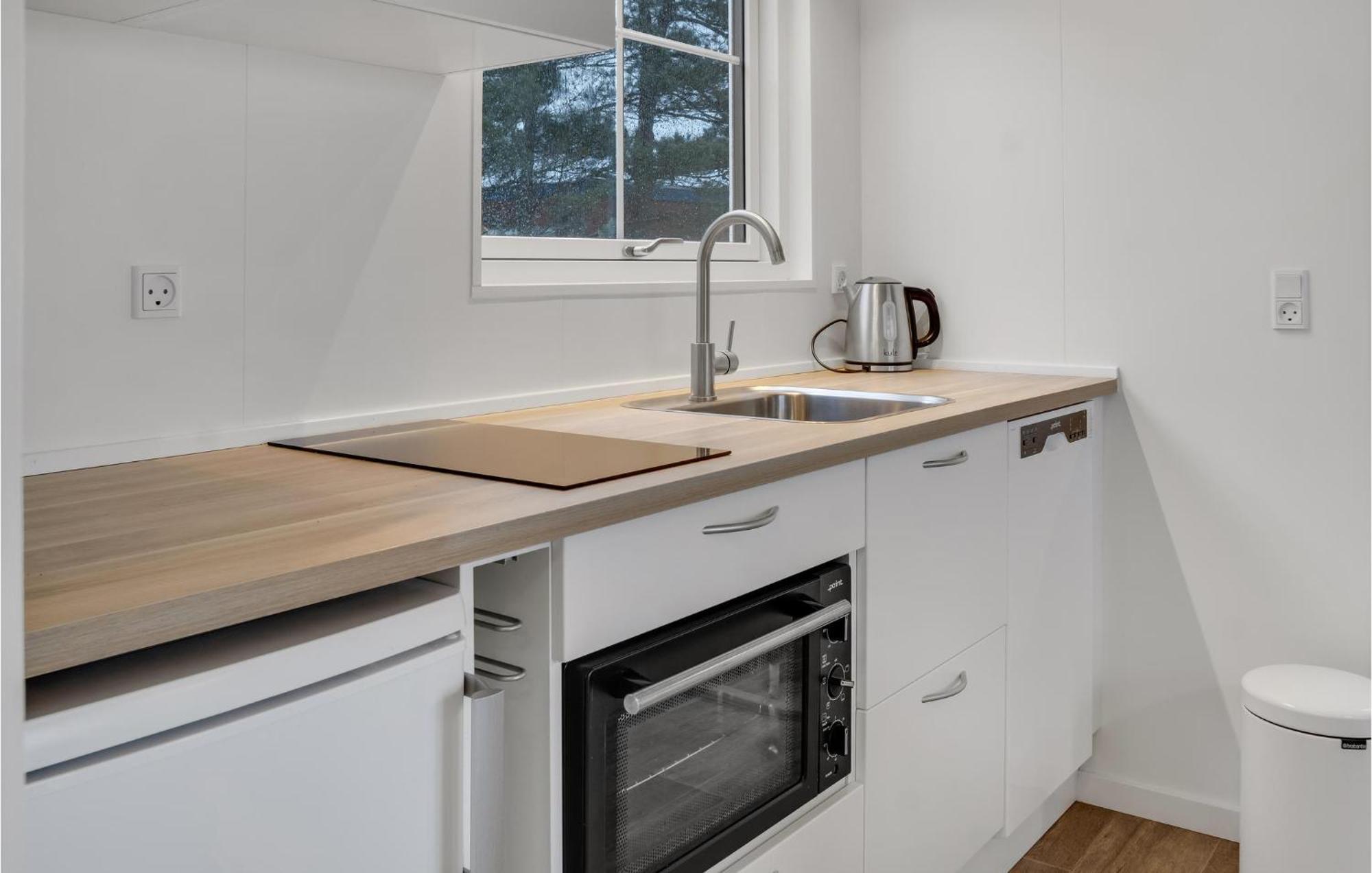 Amazing Apartment In Vaeggerlose With Kitchenette Bøtø By Eksteriør billede