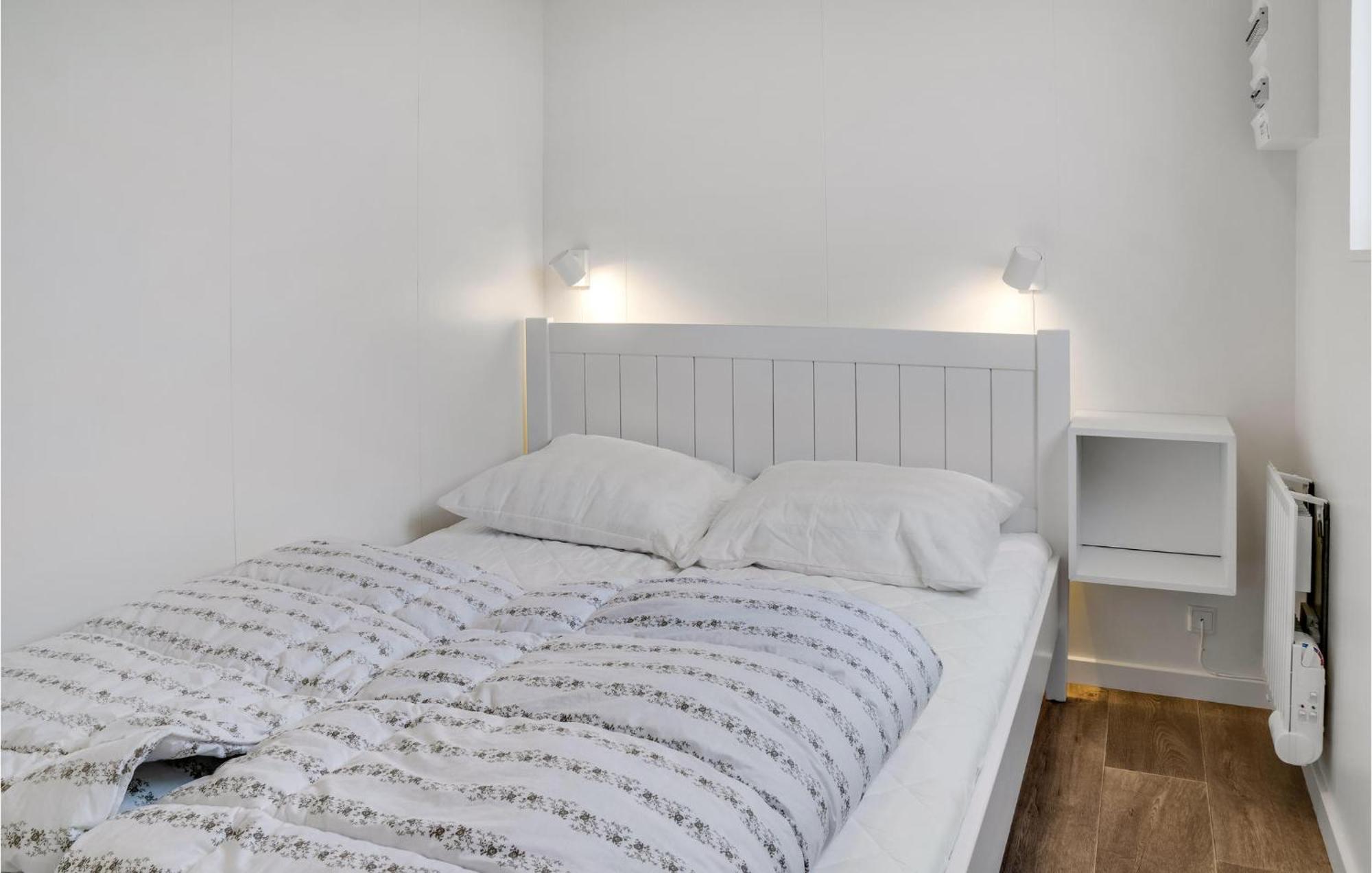 Amazing Apartment In Vaeggerlose With Kitchenette Bøtø By Eksteriør billede